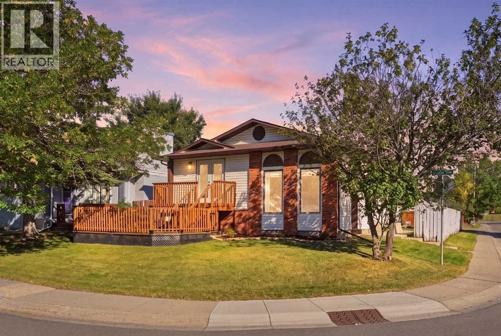 236 Marquis Place SE