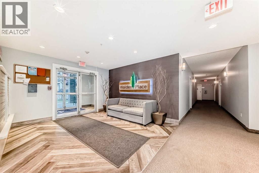 405, 10 Walgrove  SE