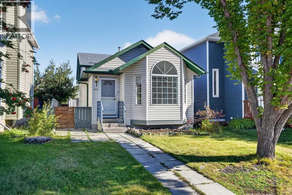44 Harvest Gold Circle NE
