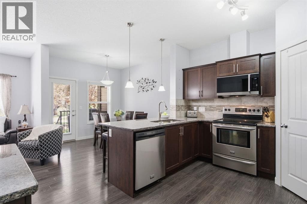 126 Copperpond Landing SE