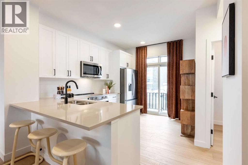1203, 30 Rochester View NW