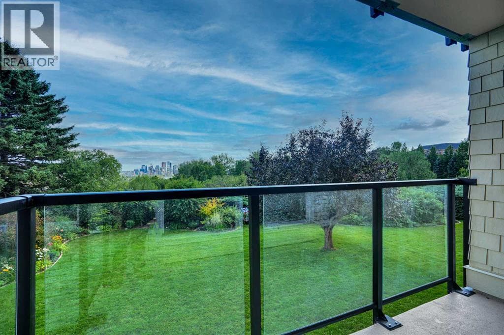 103, 520 Cedar Crescent SW