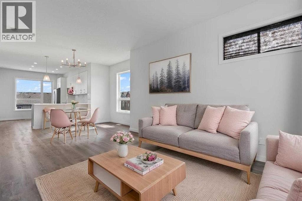 30 Evanscrest Manor NW