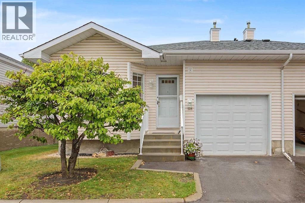 138 Hawkstone Manor NW