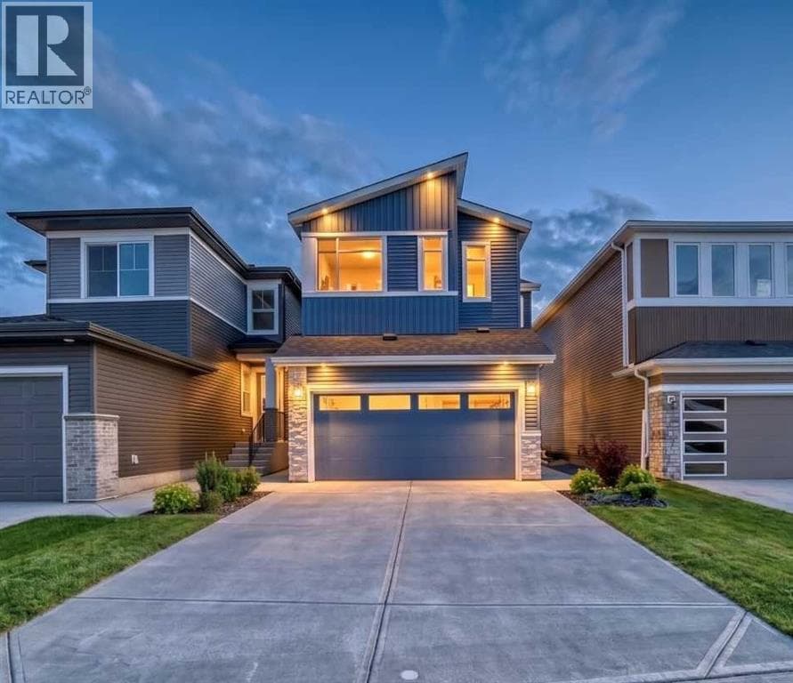 374 Corner Glen Way NE