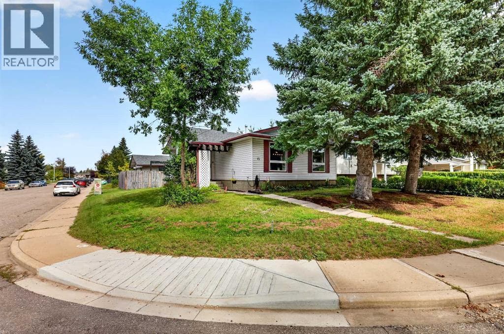 12 Brentwood Drive E