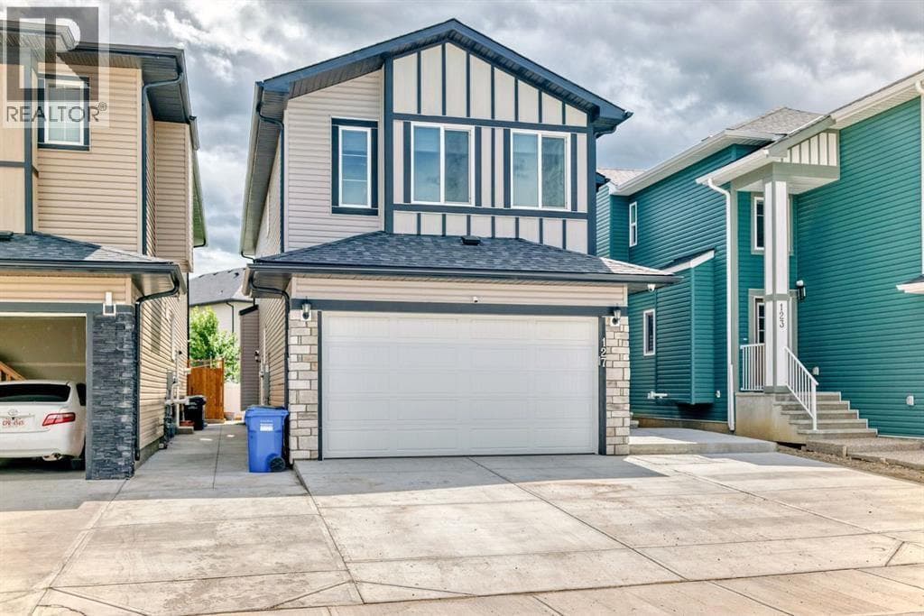 127 Saddlecrest Grove NE