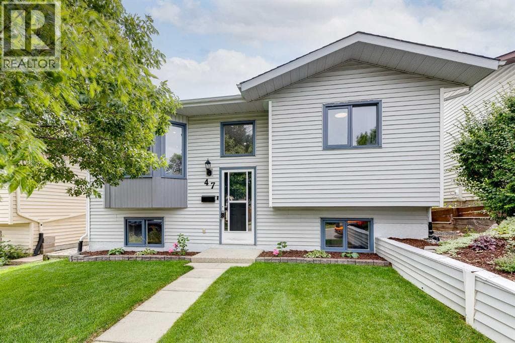 47 Macewan Meadow Link NW