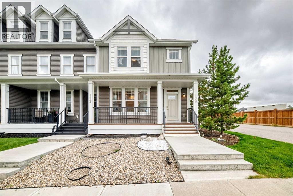 156 South Point Court SW
