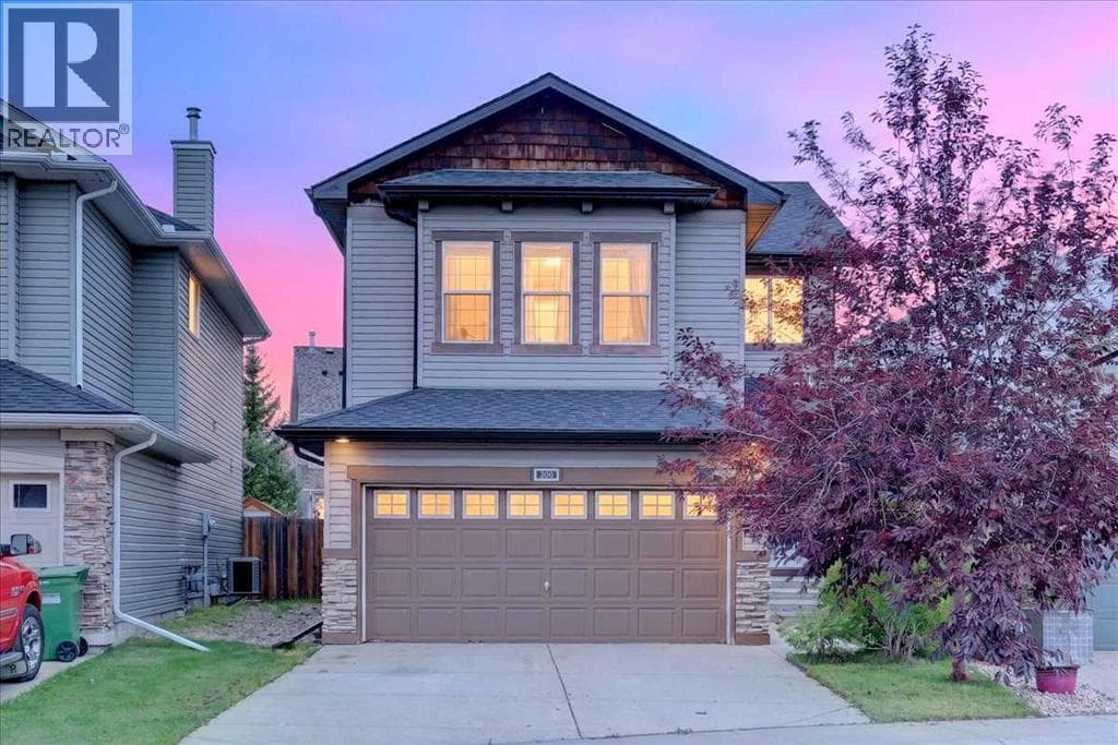 380 Royal Oak Heights NW