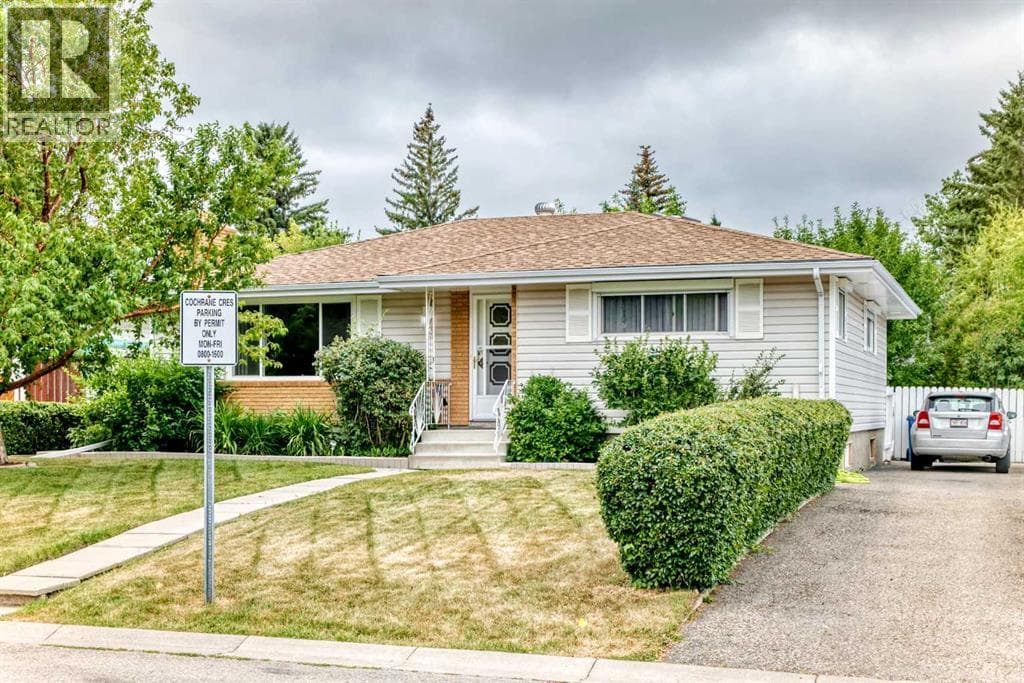 1 Cochrane Crescent