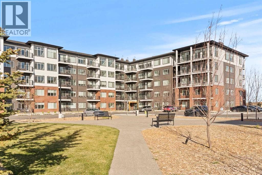 2212, 395 Skyview Parkway NE