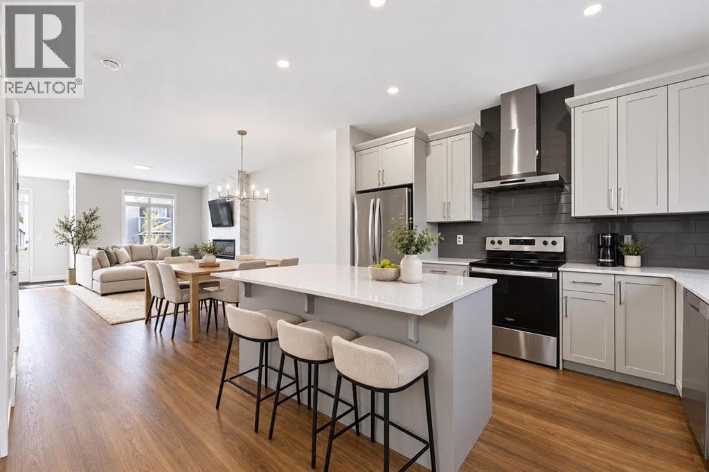 10 Lucas Close NW