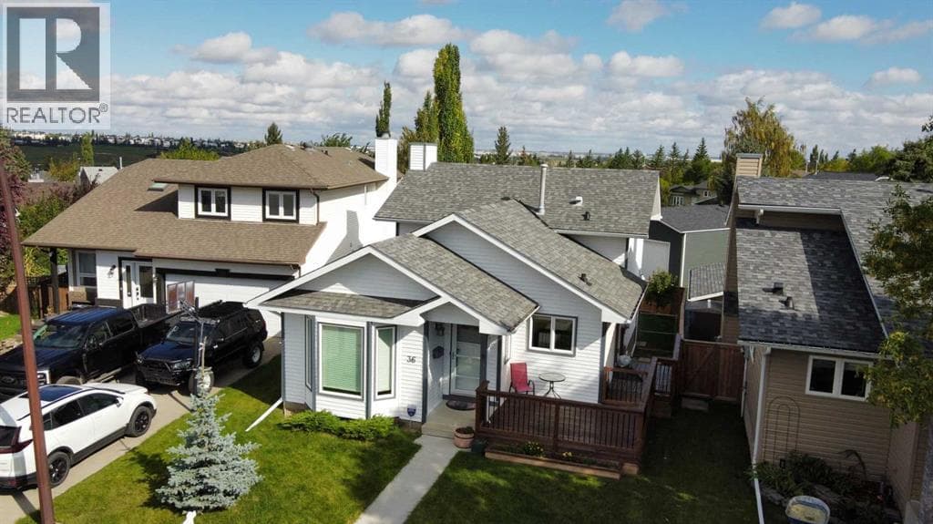 36 Sandpiper Way NW