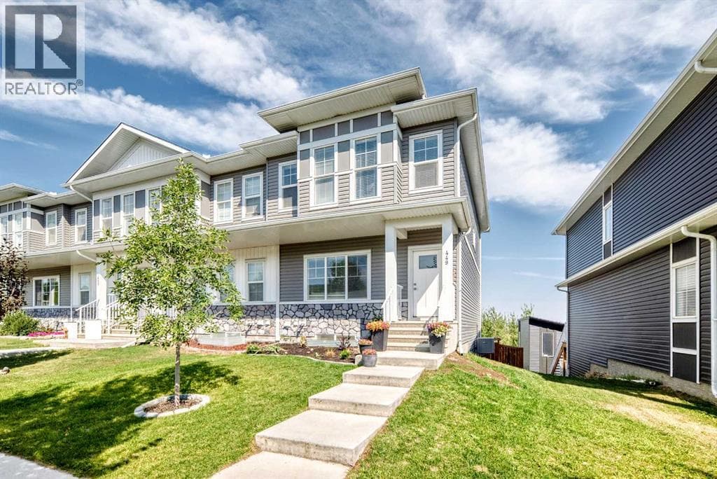449 West Lakeview Drive