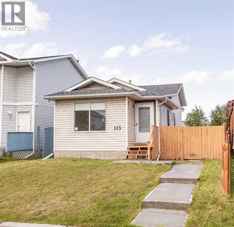 113 Taradale Close NE