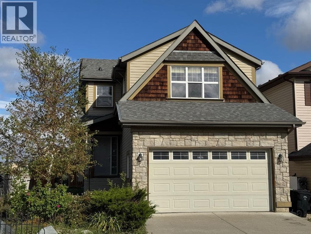 1028 Kincora Drive NW