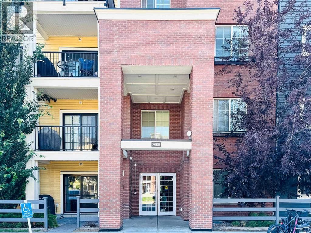 3313, 99 Copperstone Park SE