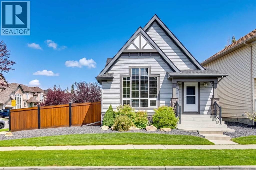 108 Elgin Manor SE