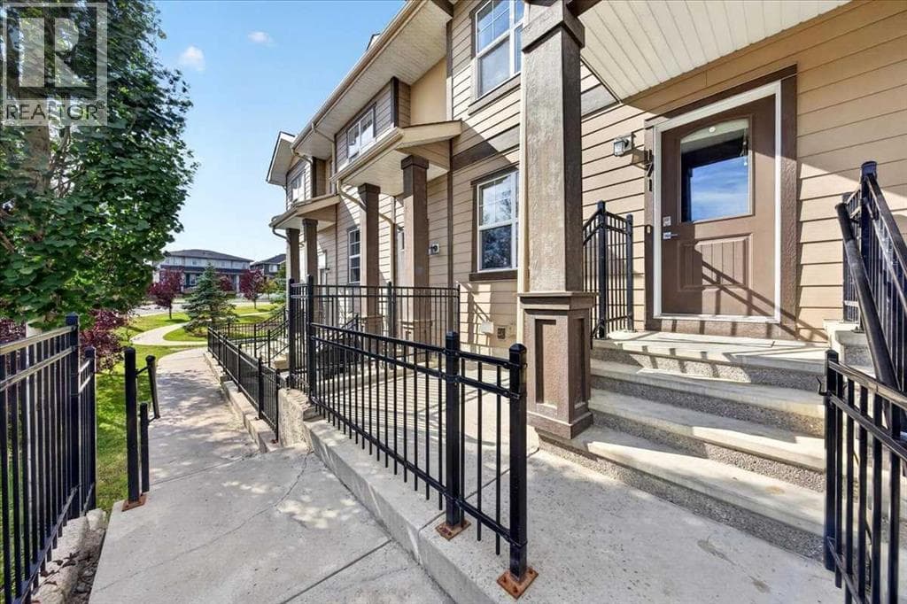 171 Evanscrest Gardens NW