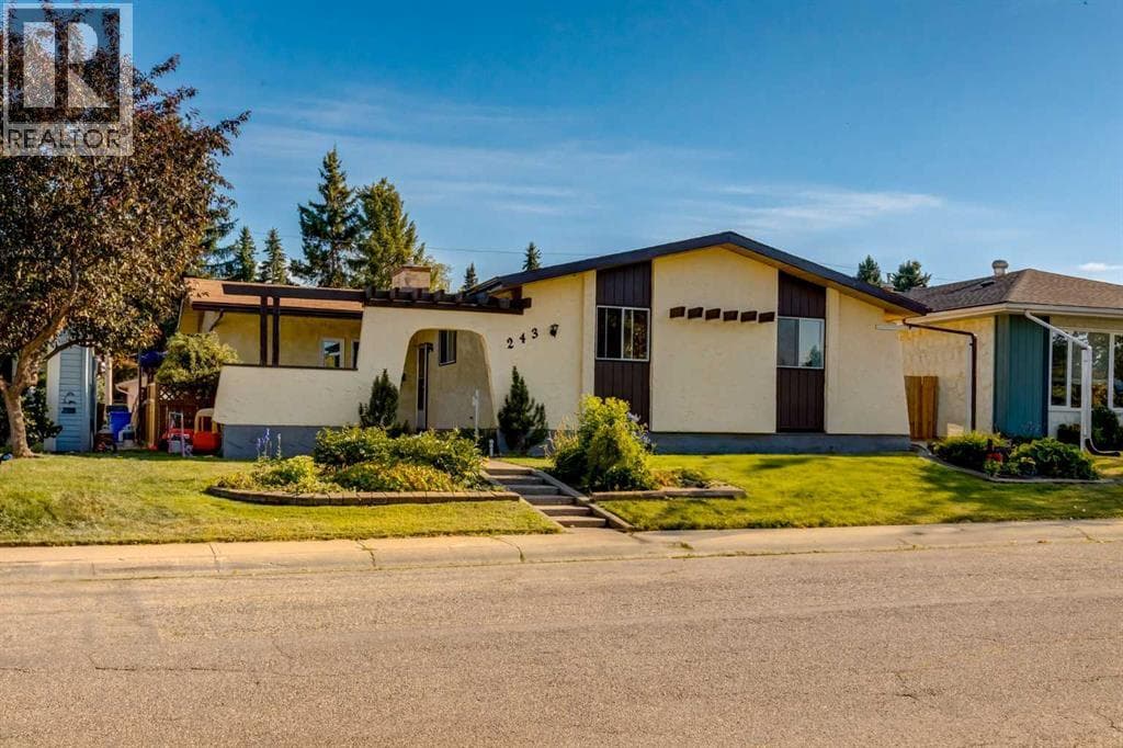 243 Cedarpark Green SW