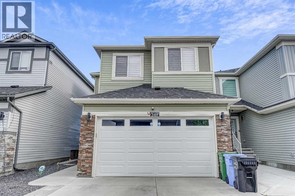 349 Corner Meadows Way NE