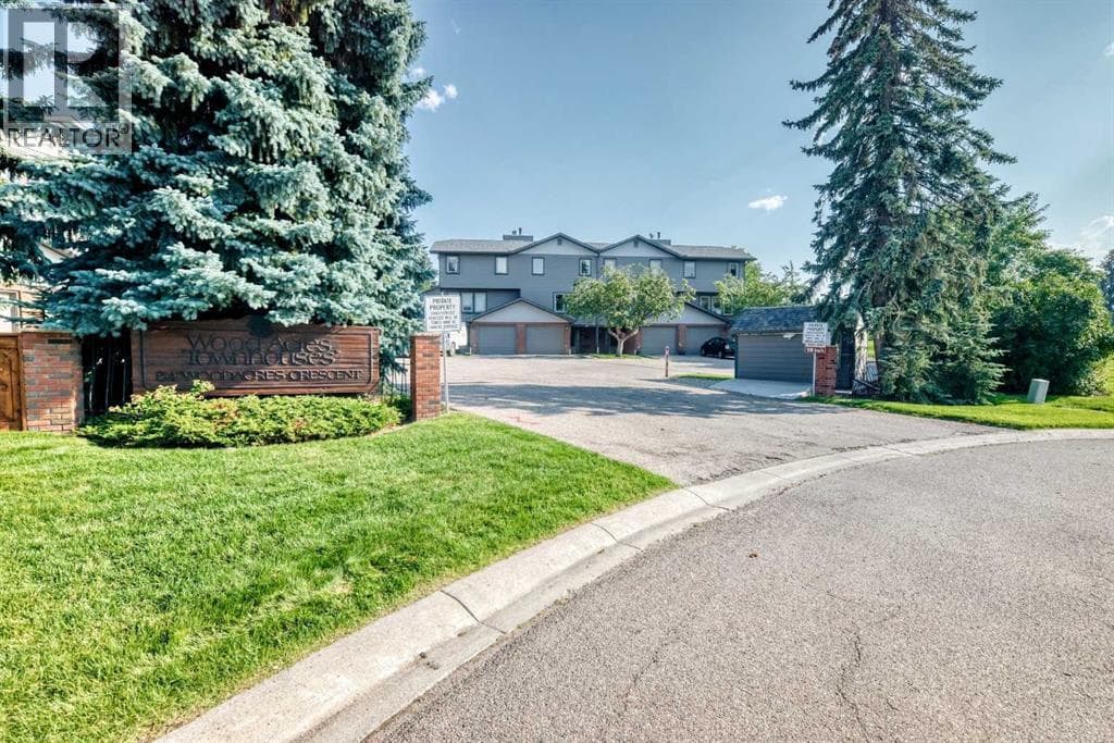 6, 64 woodacres Crescent SW