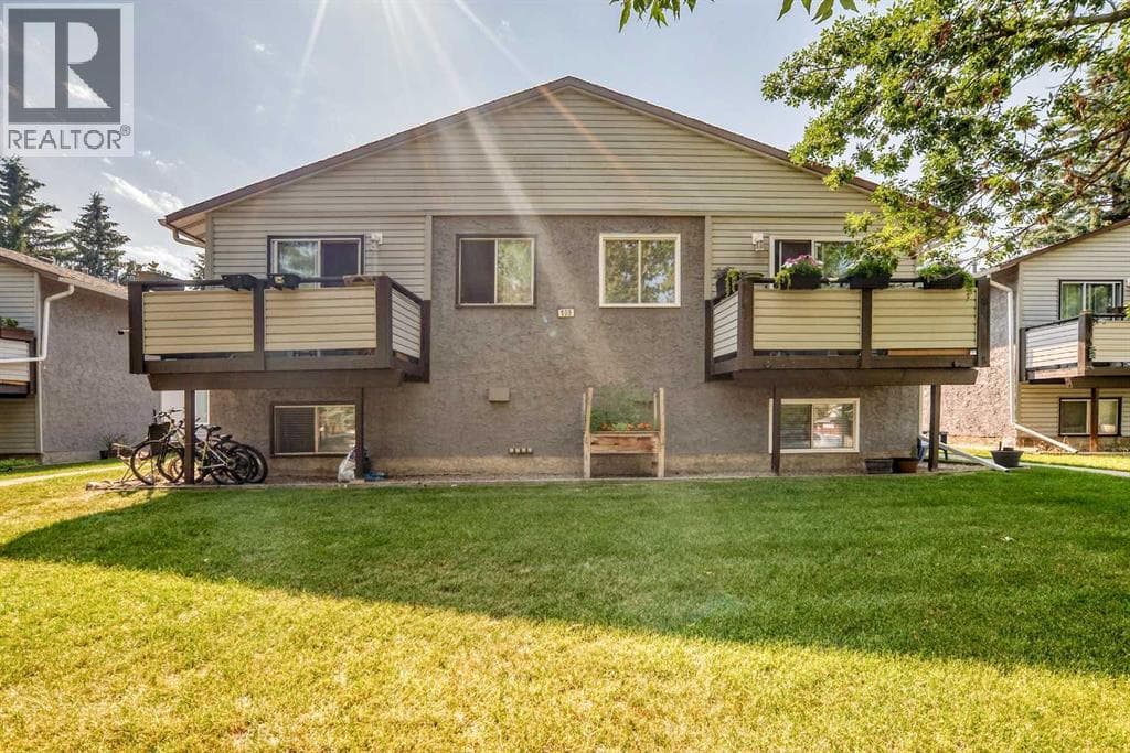 D, 109 Stanley Avenue