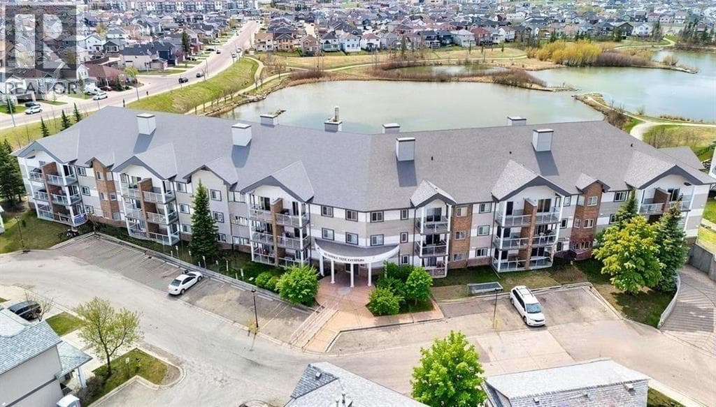 218, 92 Saddletree Court NE