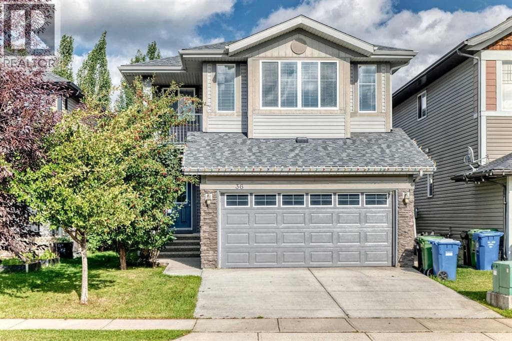 36 Auburn Bay Avenue SE