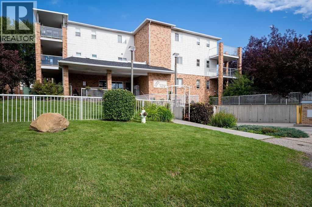 439, 165 Manora Place NE