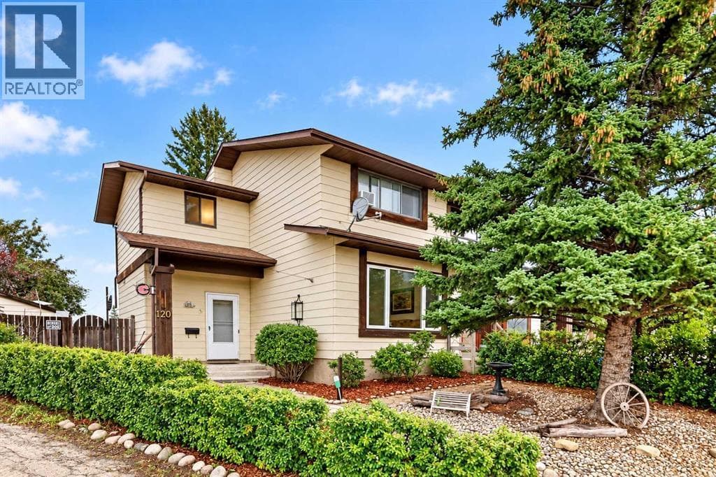 120 Aboyne Place NE