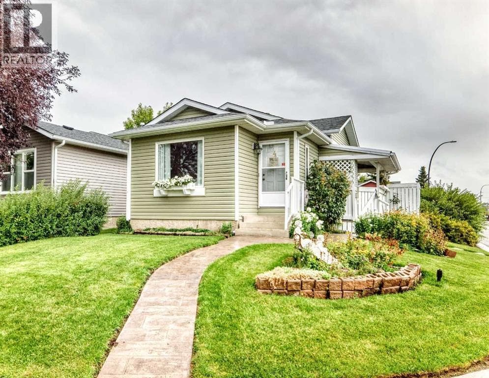 45 Taradale Close NE