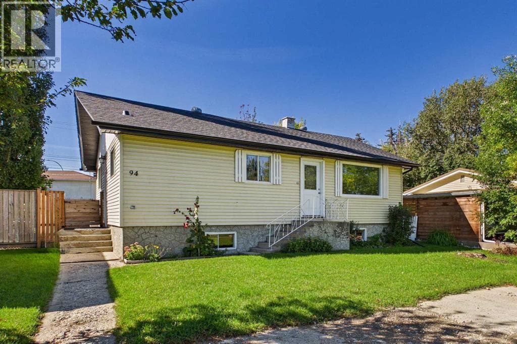94 Lakeside Boulevard