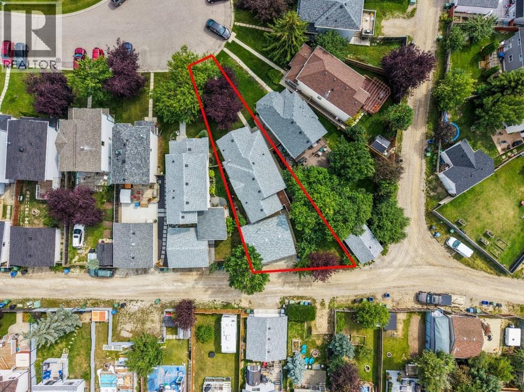 32 Country Hills Mews NW