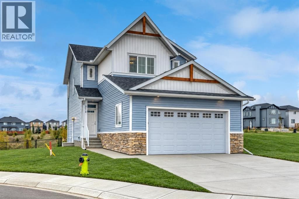 212 Edgefield Bay