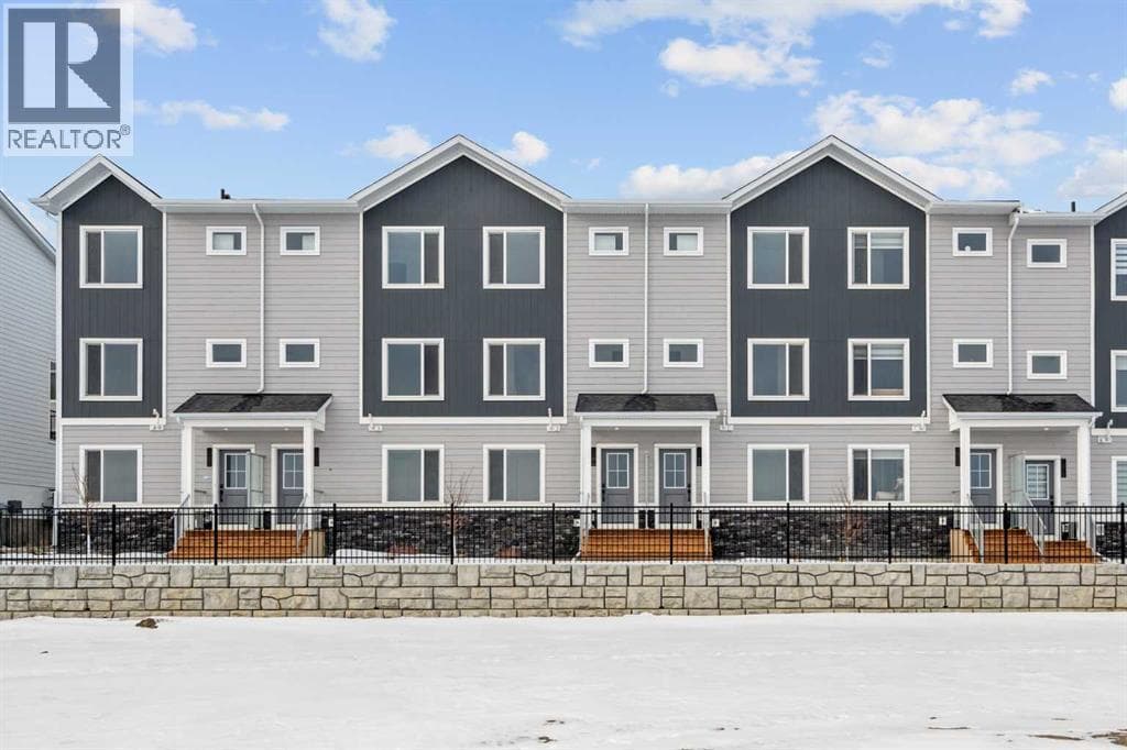 1306, 25 Wildwoods Court SW