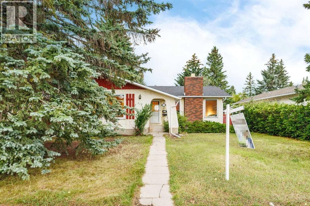112 Silverthorn Road NW