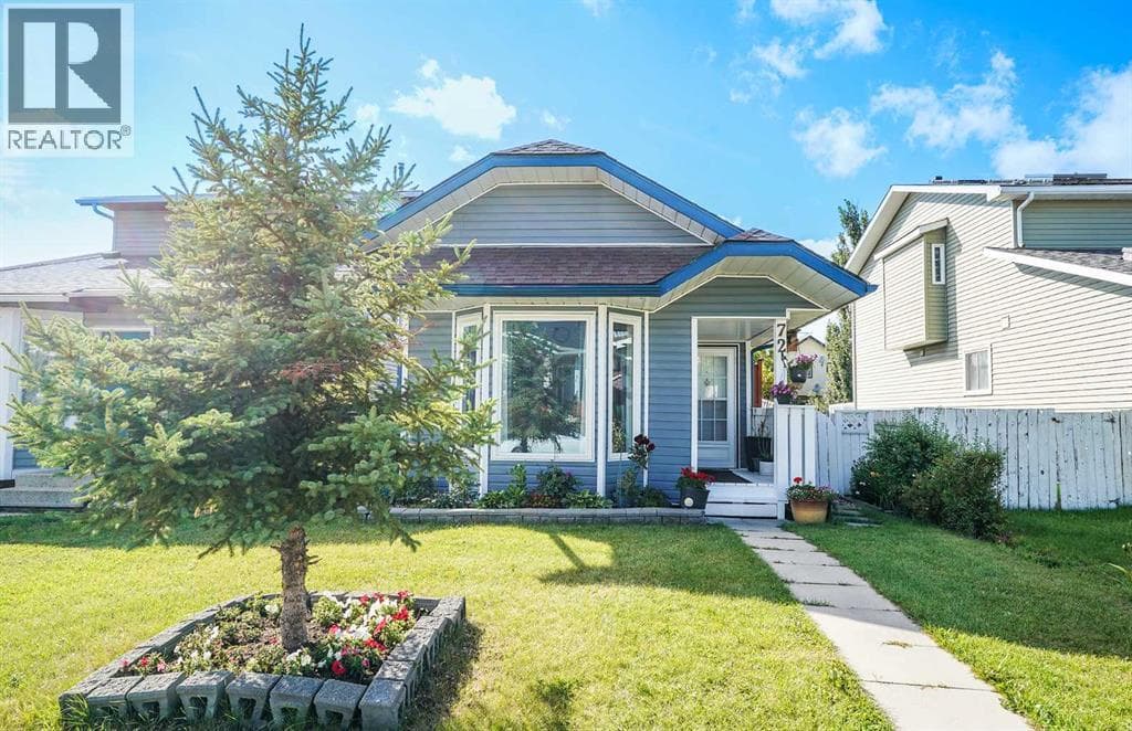 72 Martindale Close NE