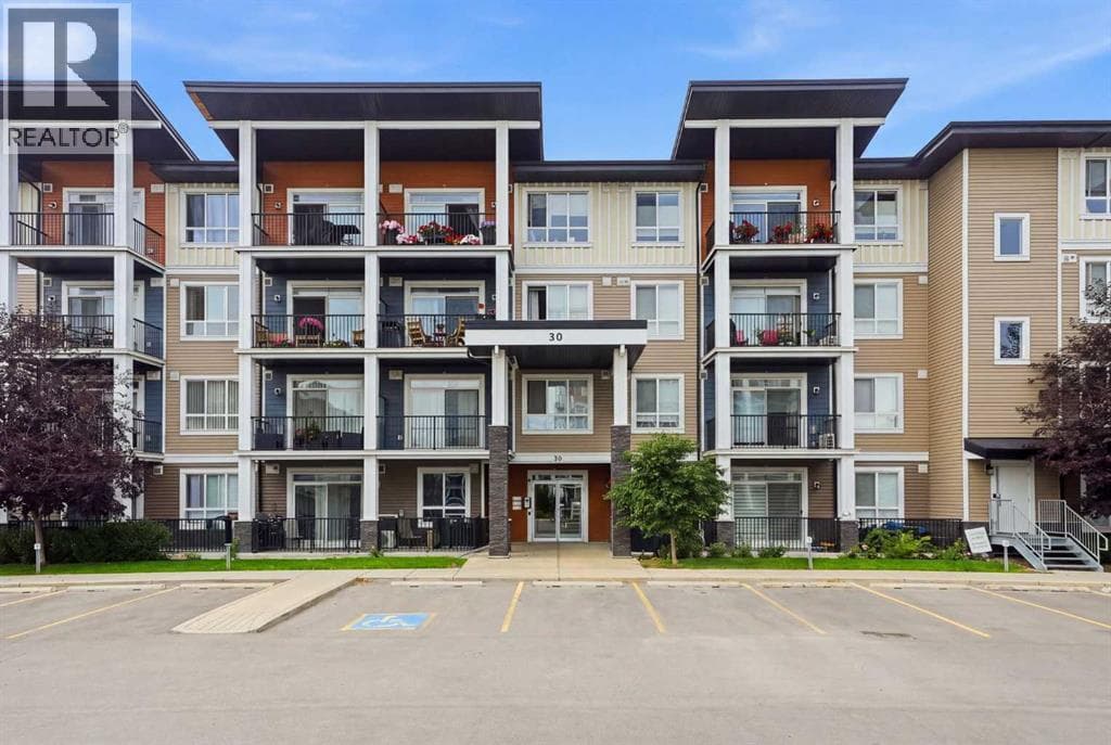 202, 30 Walgrove Walk SE
