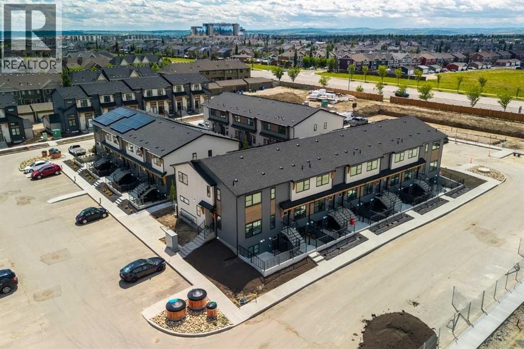 1112, 135 Mahogany Parade SE