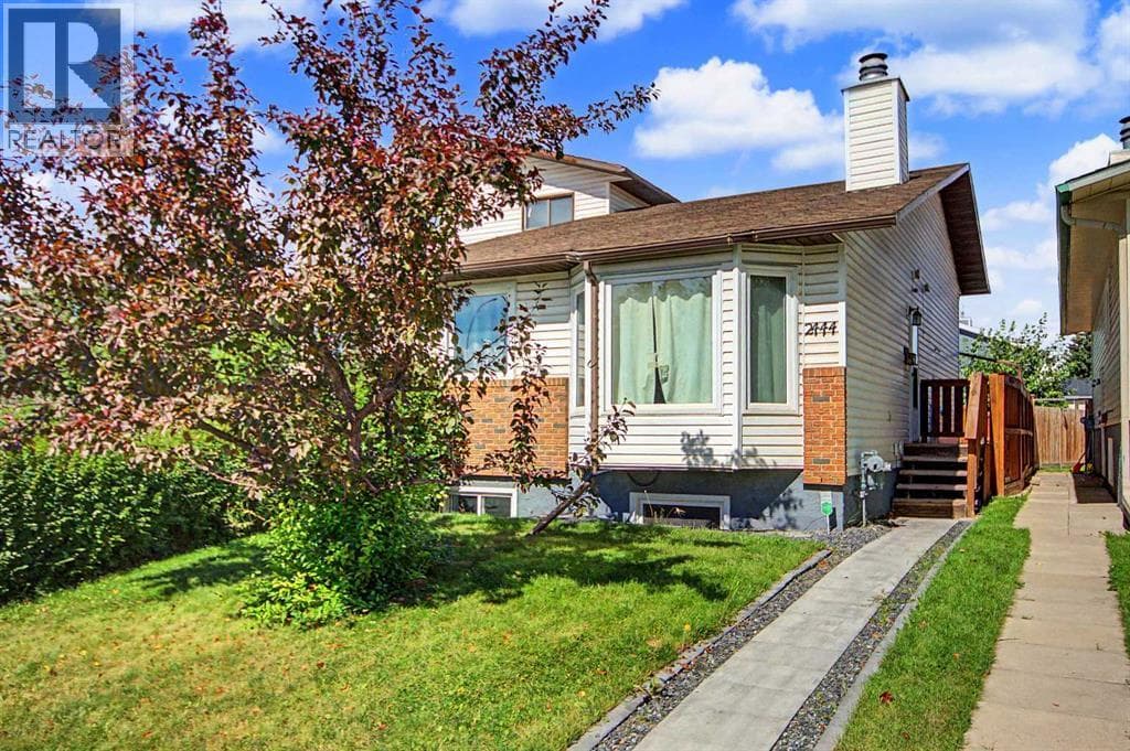 2444 Woodview Drive SW
