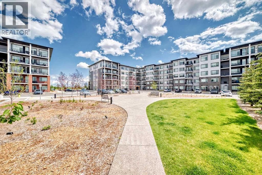 1505, 395 Skyview Parkway NE