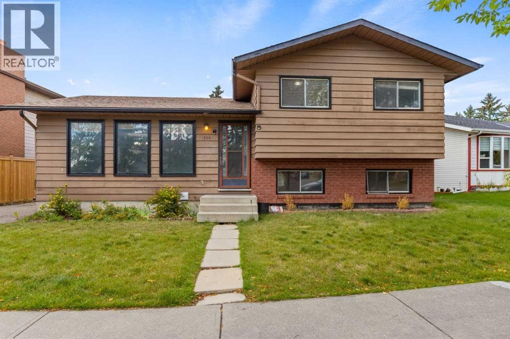 304 Whitefield Drive NE