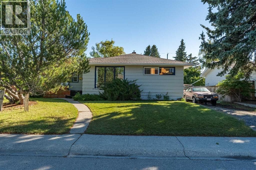 11 Winchester Crescent SW
