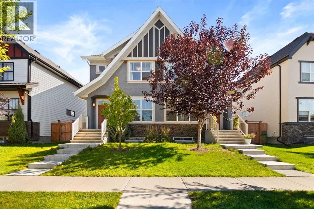 855 Mahogany Boulevard SE