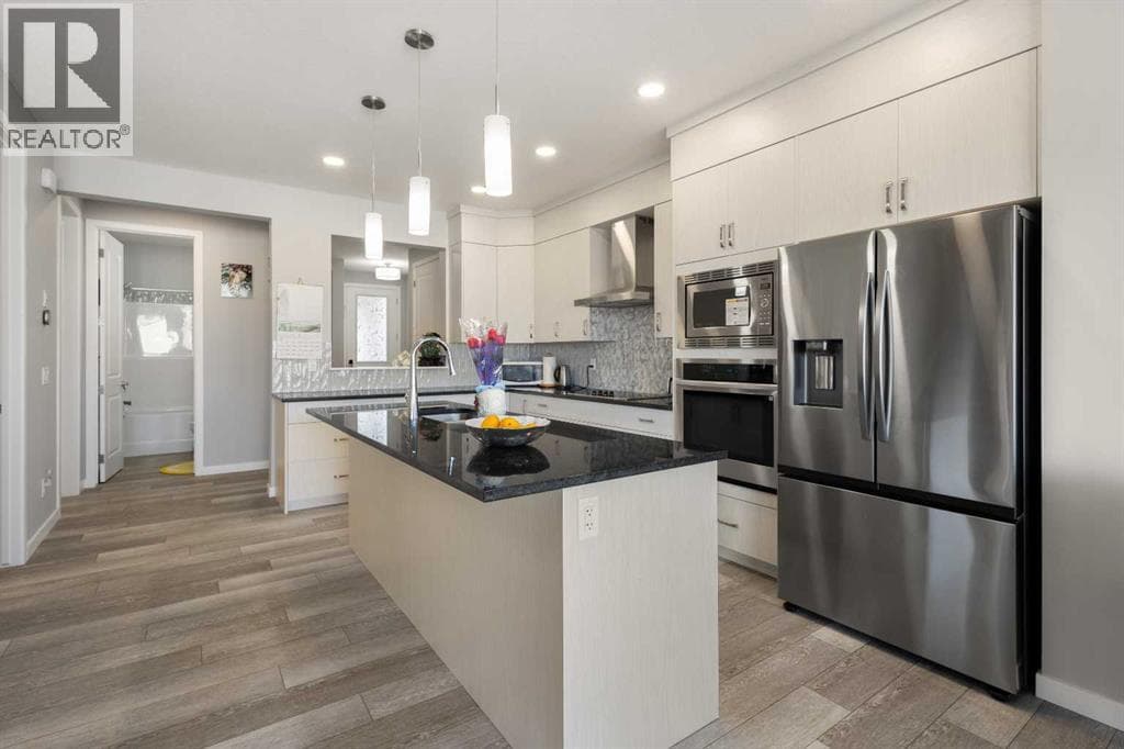 35 Lucas Passage NW