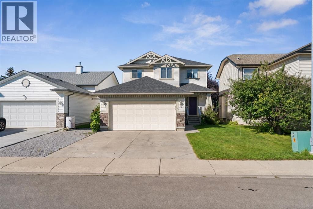 8 Fairways Place NW