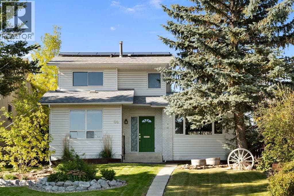 44 Beddington Crescent NE