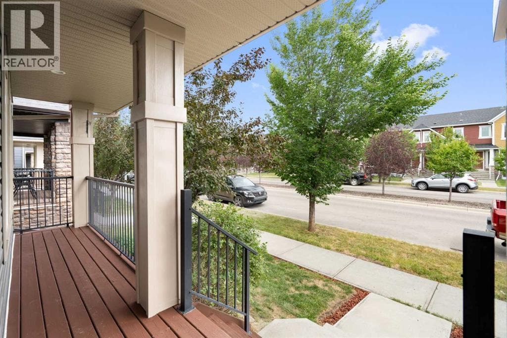2449 Ravenswood View SE